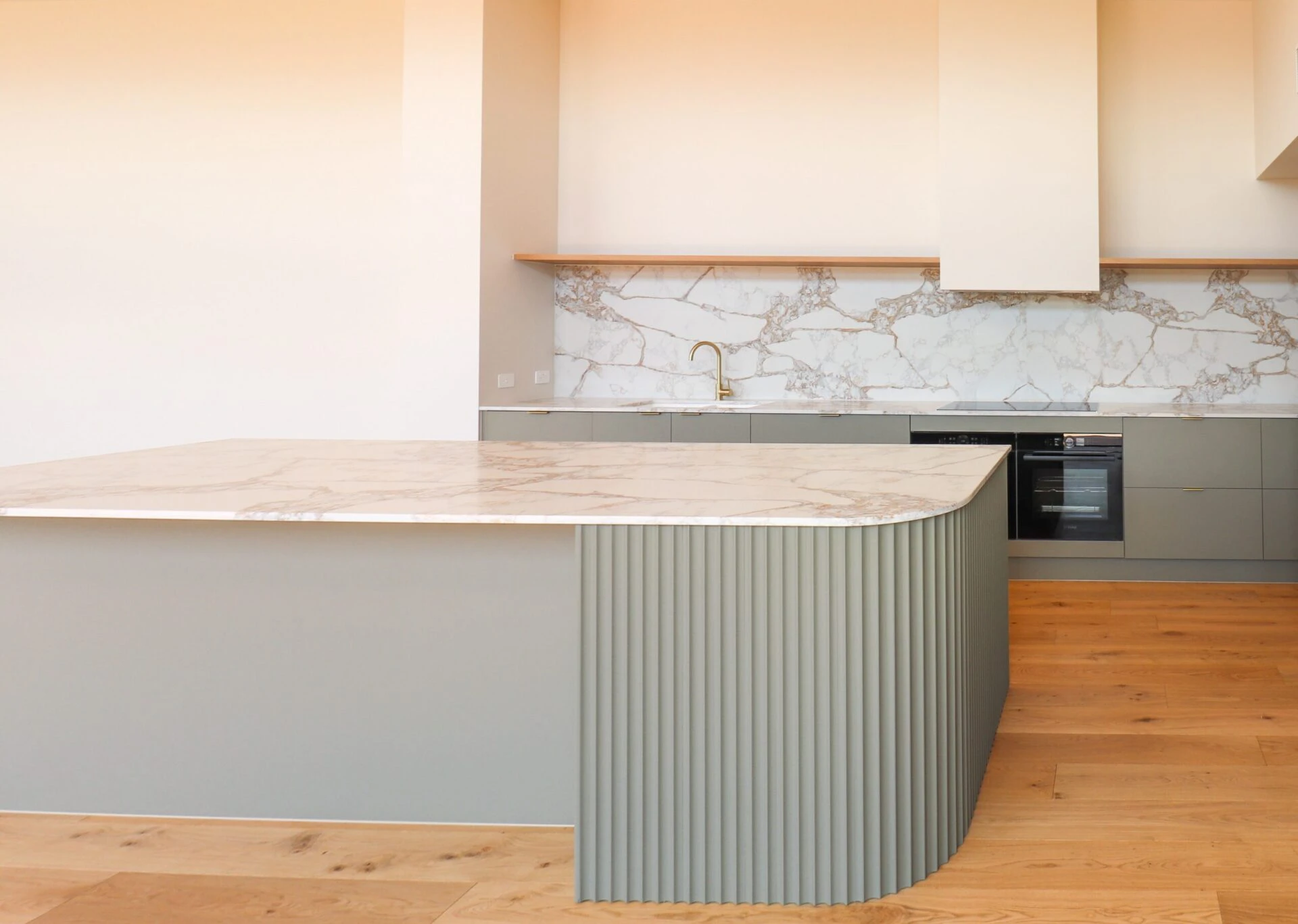 Oro Lusso Kitchen Island